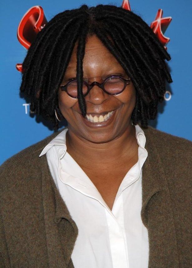 Whoopi Goldberg Photo (  )   /  - 2