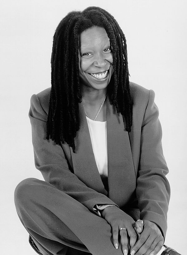 Whoopi Goldberg Photo (  )   /  - 3