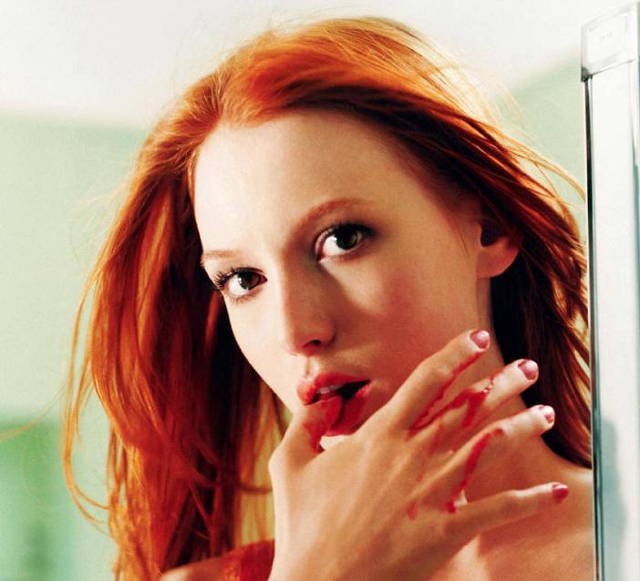 Alicia Witt ( ) /  - 4