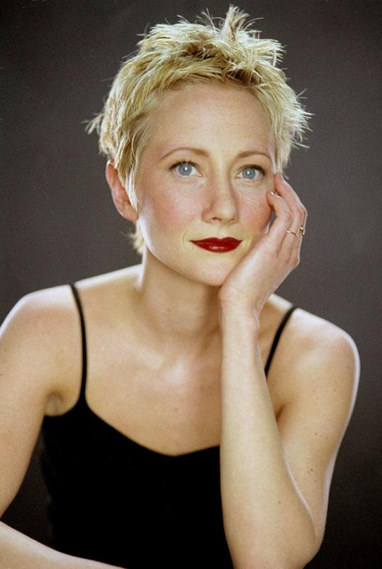 Anne Heche ( ) /  - 3