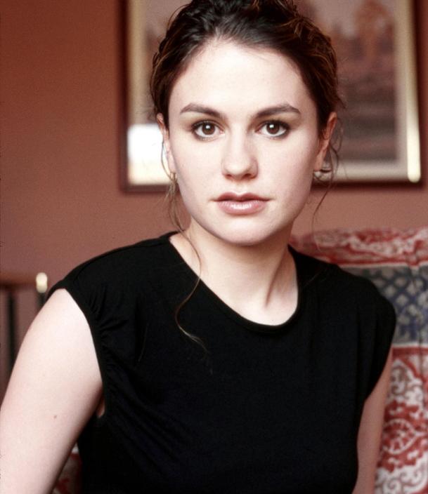 Anna Paquin ( ) /  - 6