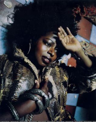 Angie Stone ( ) /  - 6