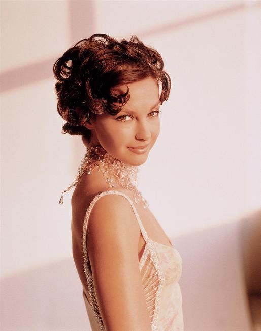 Ashley Judd ( ) /  - 16