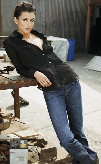 Bridget Moynahan ( ) /  - 13