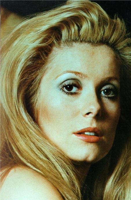 Catherine Deneuve ( ) /  - 21