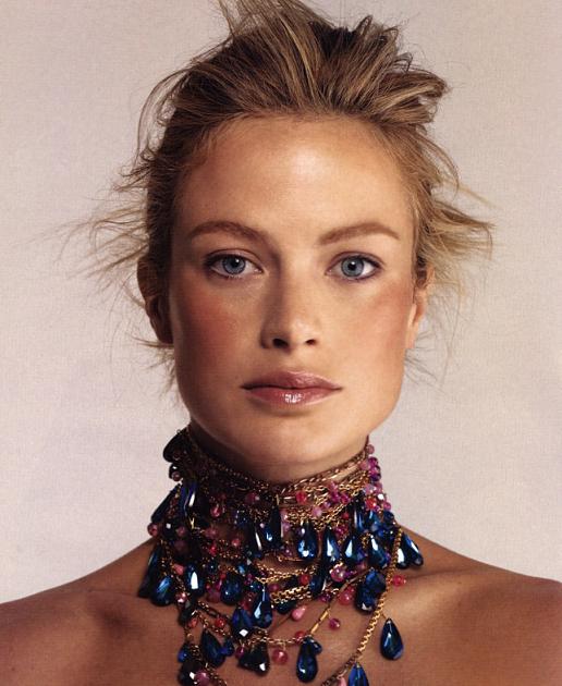 Carolyn Murphy ( ) /  - 21