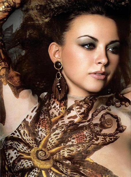 Charlotte Church ( ) /  - 7