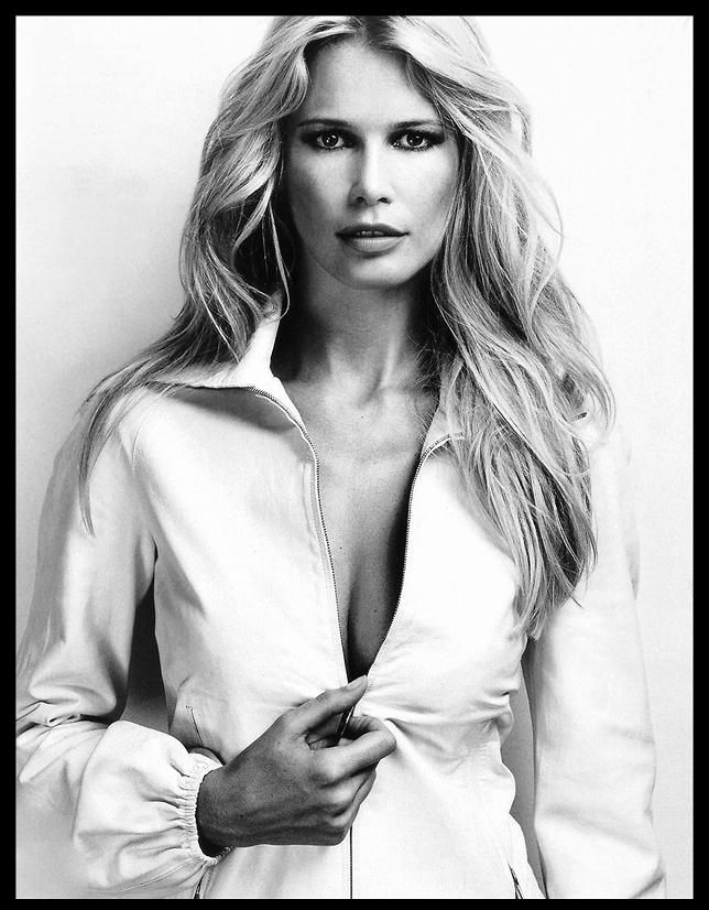 Claudia Schiffer ( )   /  - 46