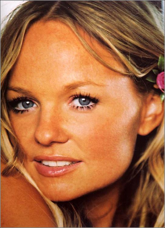 Emma Bunton ( ) /  - 8