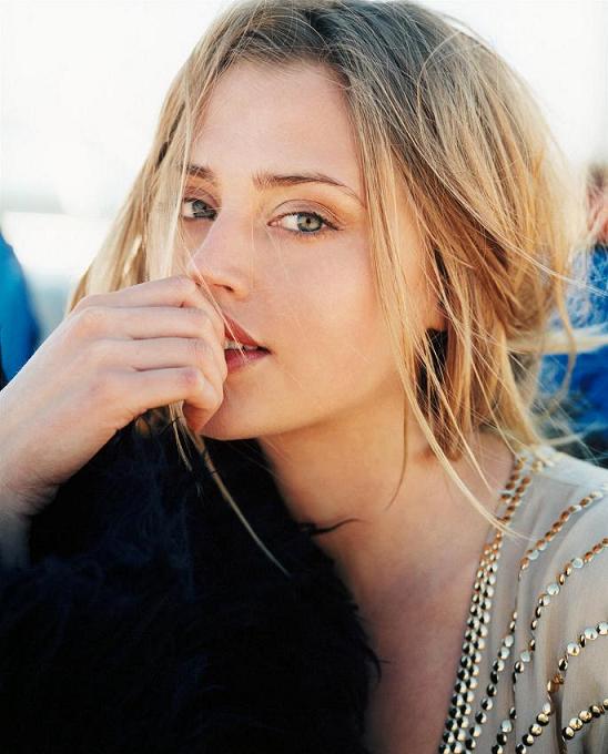 Estella Warren ( ) /  - 6