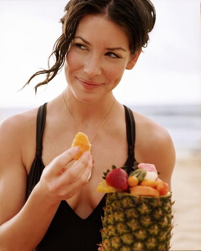 Evangeline Lilly ( ) /  - 6