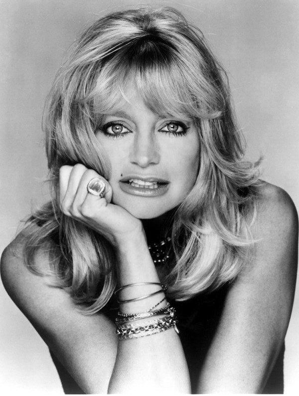 Goldie Hawn ( ) /  - 7