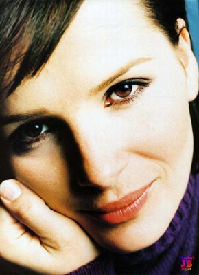 Juliette Binoche ( ) /  - 8