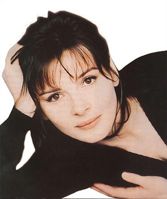 Juliette Binoche ( ) /  - 12