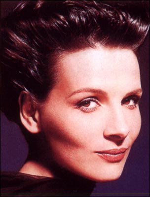 Juliette Binoche ( ) /  - 15