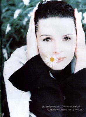 Juliette Binoche ( )