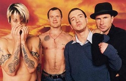 Red Hot Chili Peppers Photo (    )  