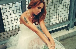 Певица МакSим появилась в свадебном платье
